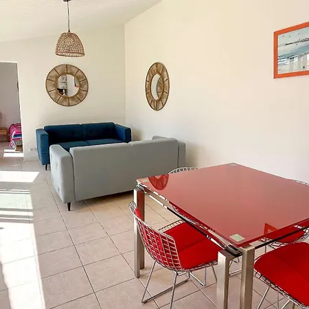 Charmante Location à Deux Pas De La Villa